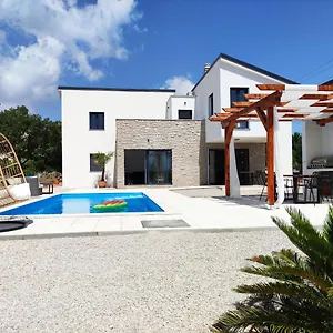  Villa Lazy 8 Kroatien
